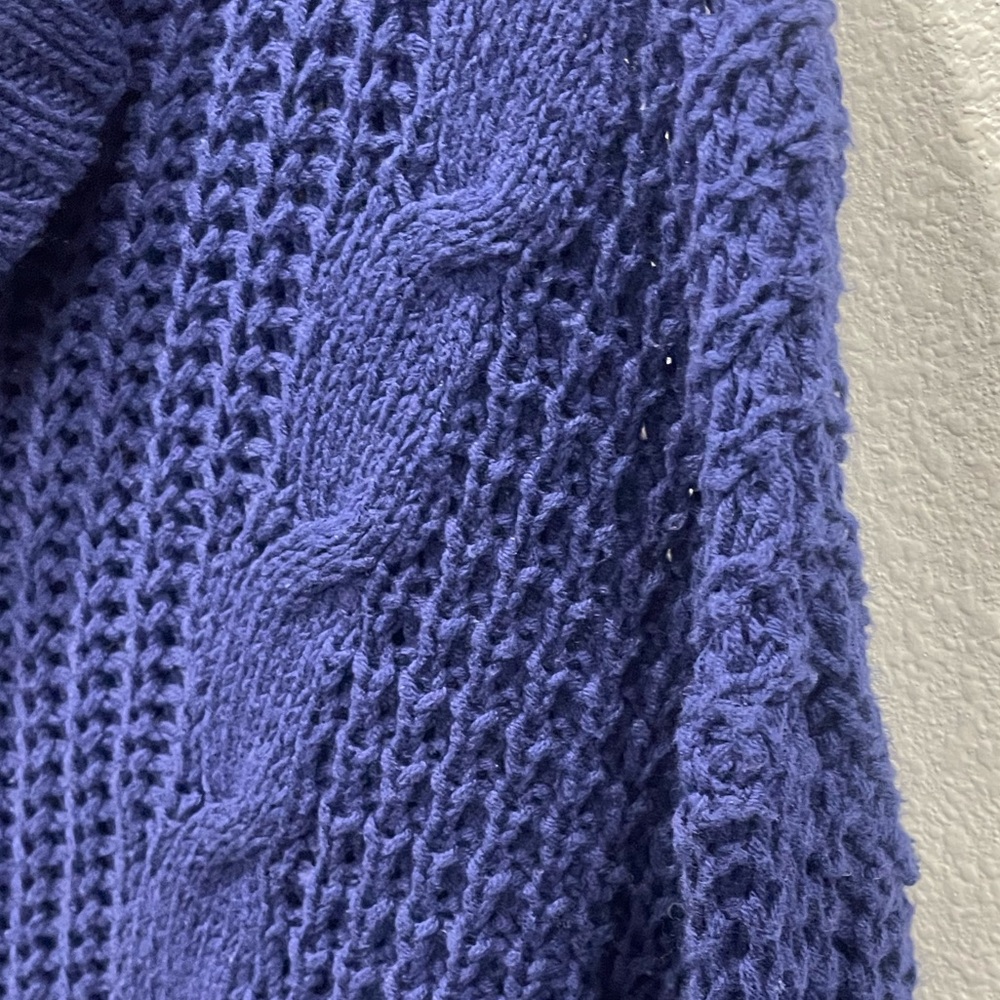 Express Women's 3/4 Sleeve Turtleneck Sweater / Size XS - Picture 8 of 16